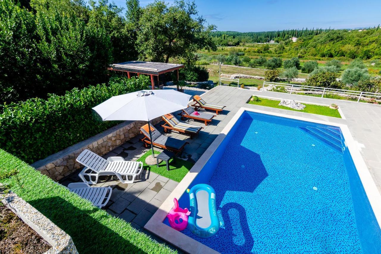 Villa Oasis Cypress Čilipi Esterno foto