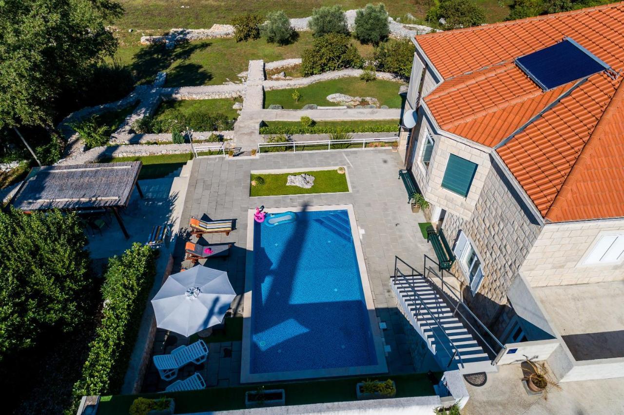 Villa Oasis Cypress Čilipi Esterno foto